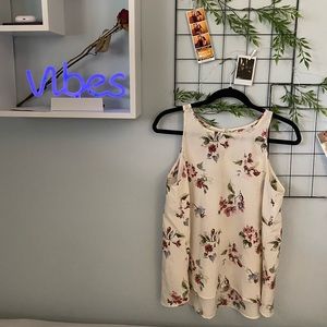 Floral sleeveless top